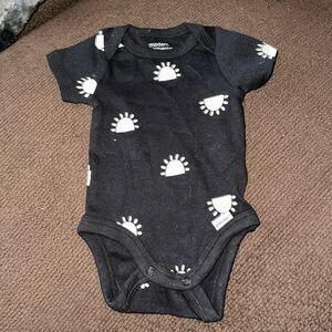 Gerber Modern Moments Baby Romper Size Newborn One-Piece Bodysuit Outfit